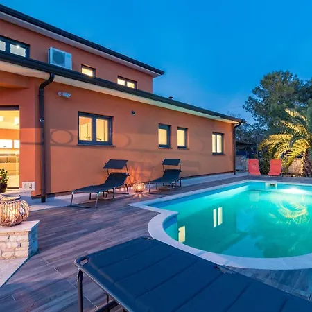 Villa Veronica With Great Sea View & Private Pool - Calm & Relax Holidays In Istria